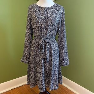 NWT Gap Fit and Flare dress with belt, size small.